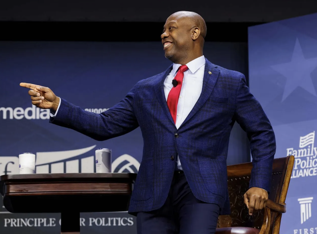 Pres candidate tim scott smiles