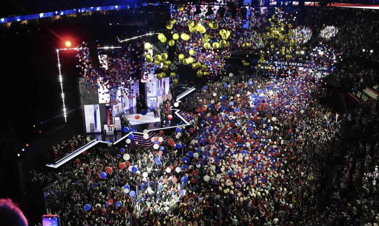 Baloon and confetti drop at rnc