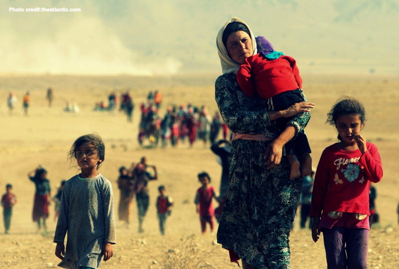 Yazidis fleeing1