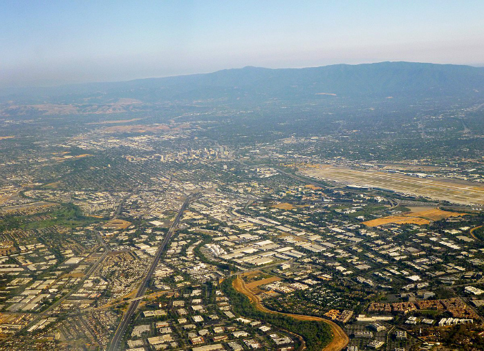 Criticizing silicon valley