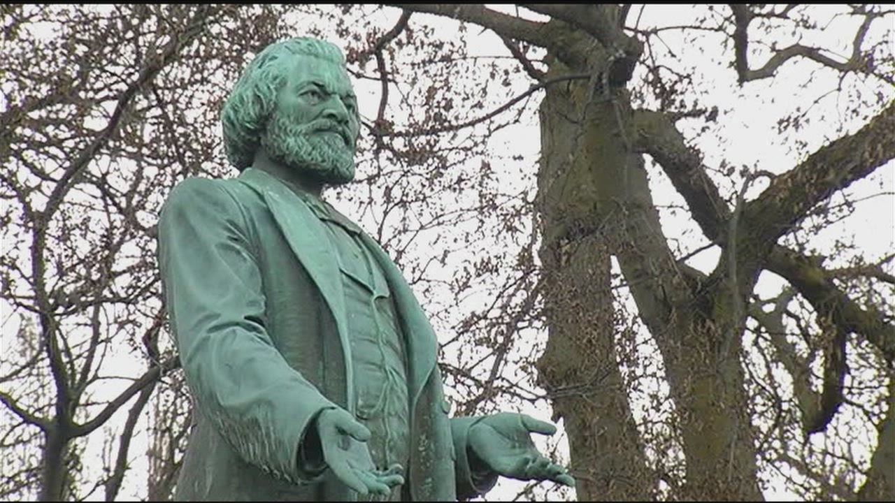 Frederick douglas statue rochester ny