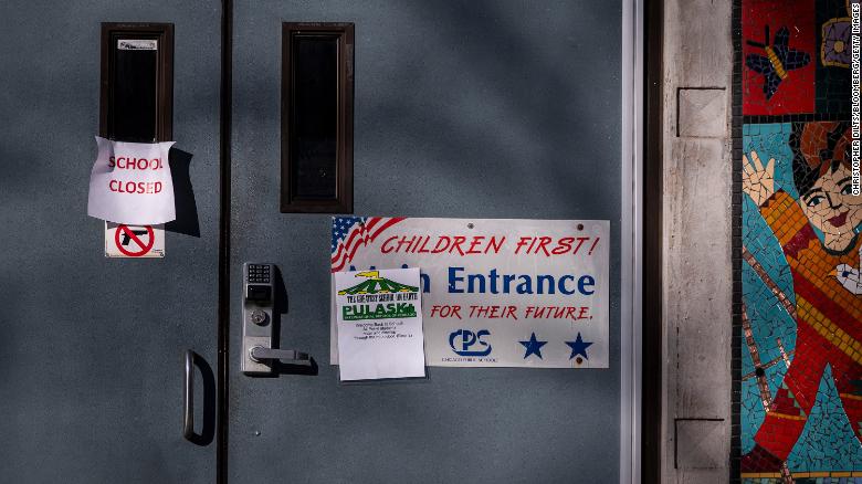 Chicago Teachers Union to Continue In-Person Learning With Covid-19 Protocols
