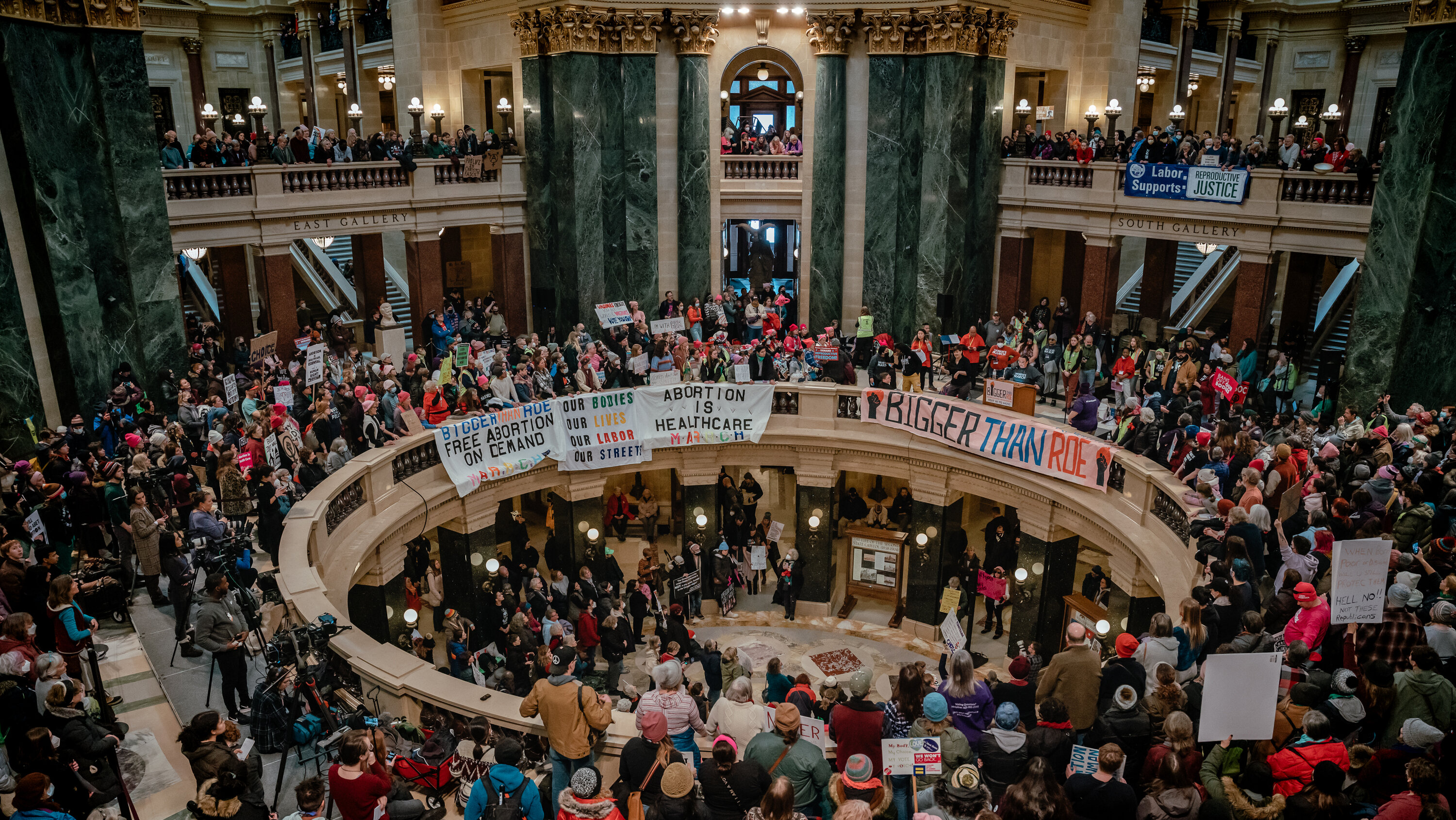 Women’s March Holds Nationwide Rallies on 50th Anniversary of Roe