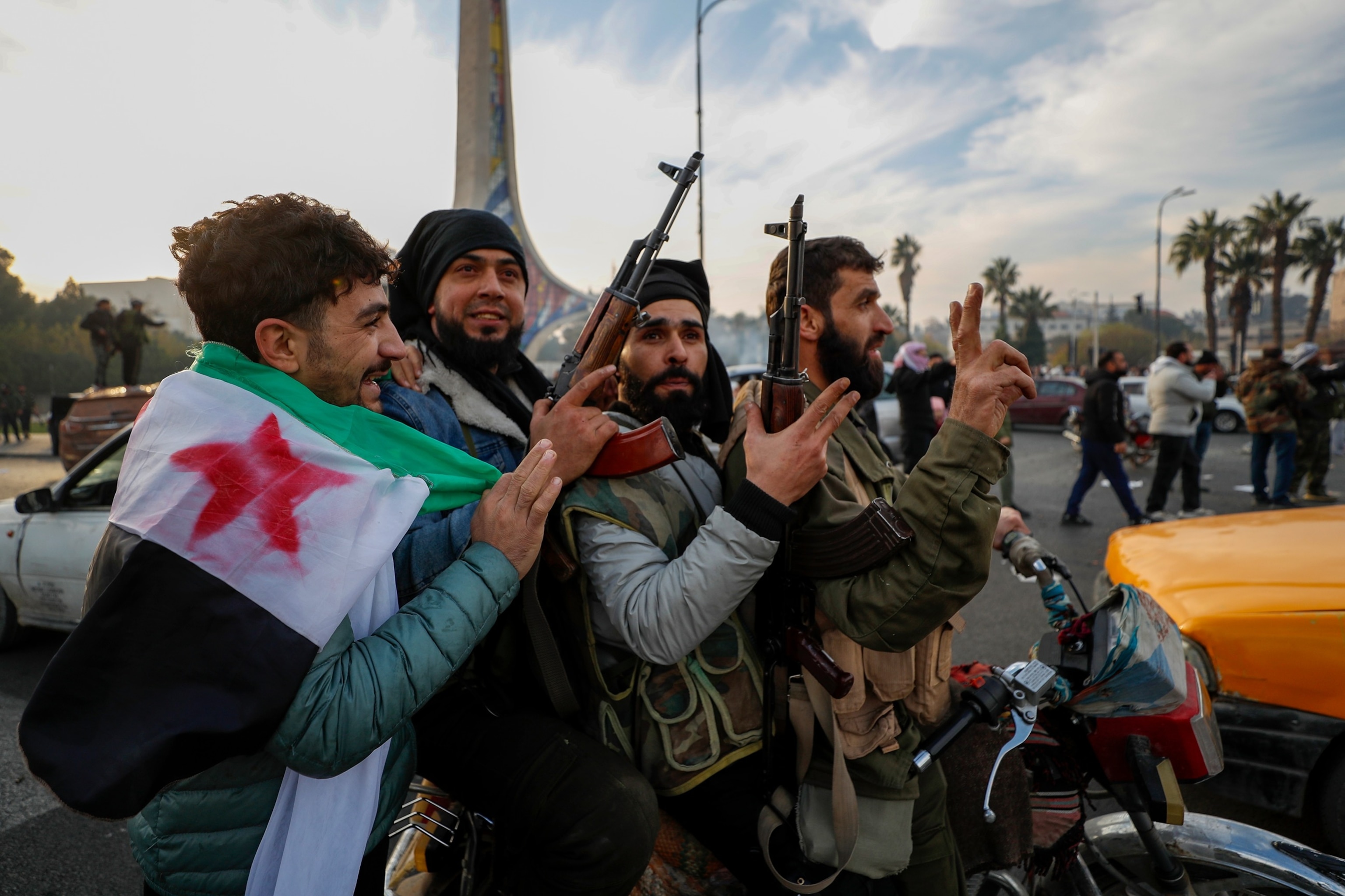 Syria’s Former Prime Minister Agrees to Hand Over Power to Rebel Forces