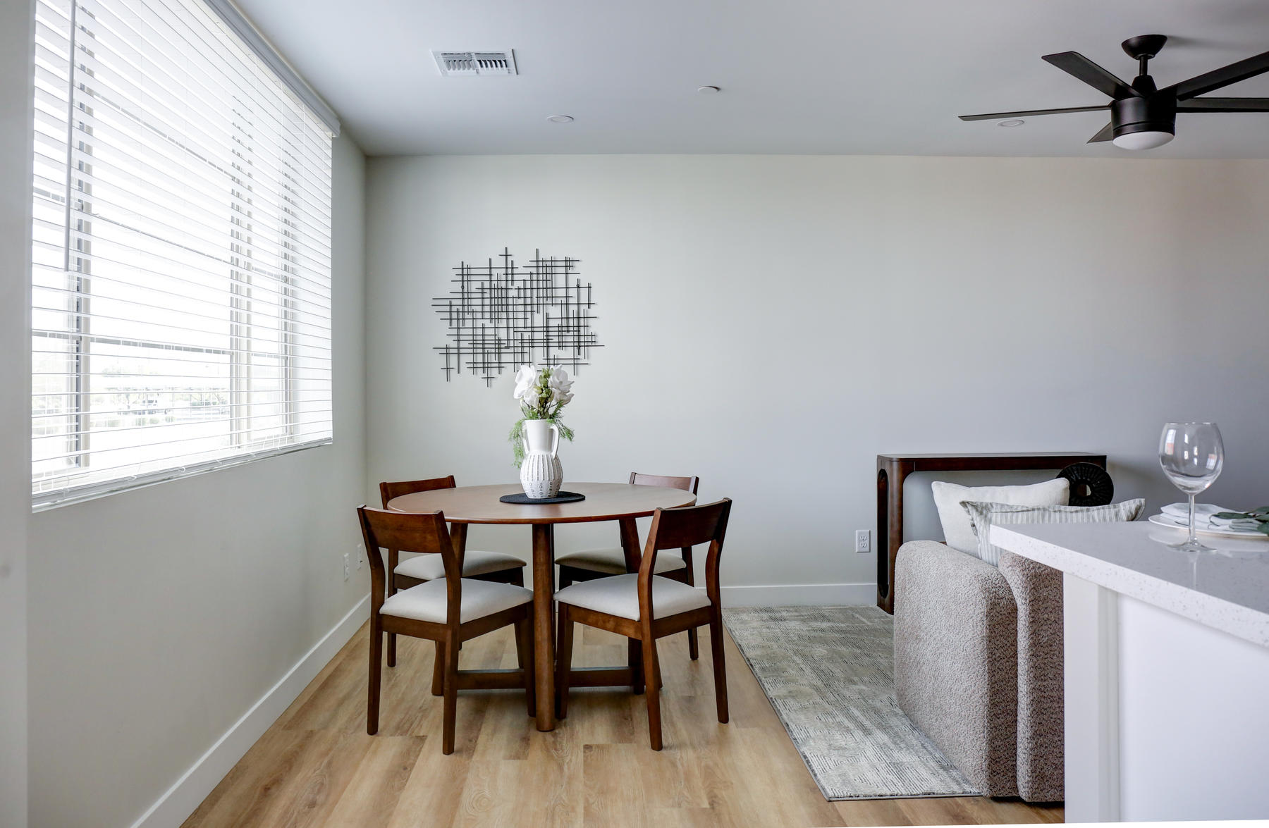 4 bedroom unit — 5D3A7452_3_4_result.jpg