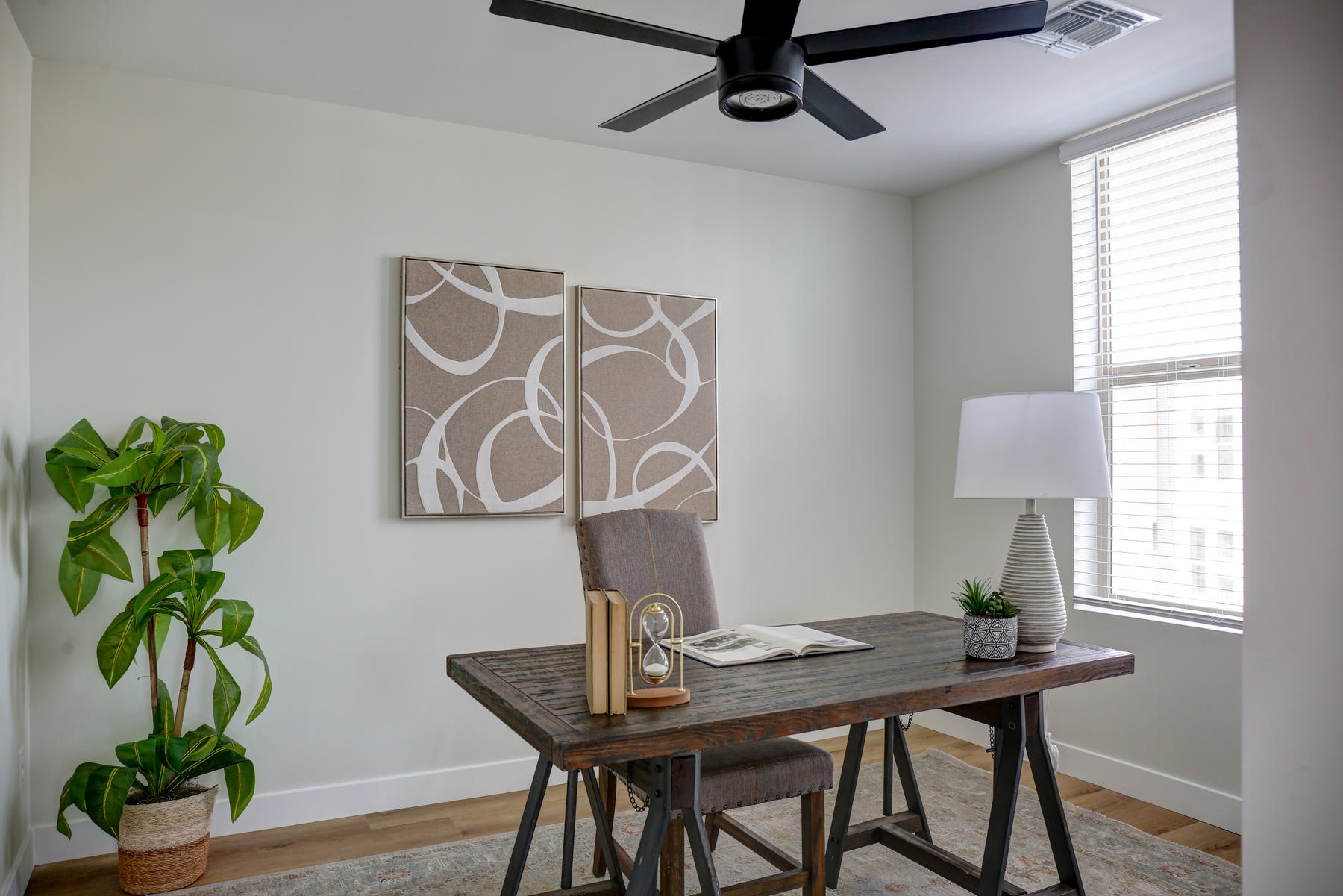 4 bedroom unit — 5D3A7566_7_8_result.jpg
