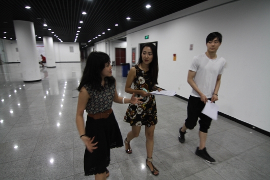 Natalie with lead cast Lian (Lily Ji) & Weichen (Gu 'Simon' Chen)