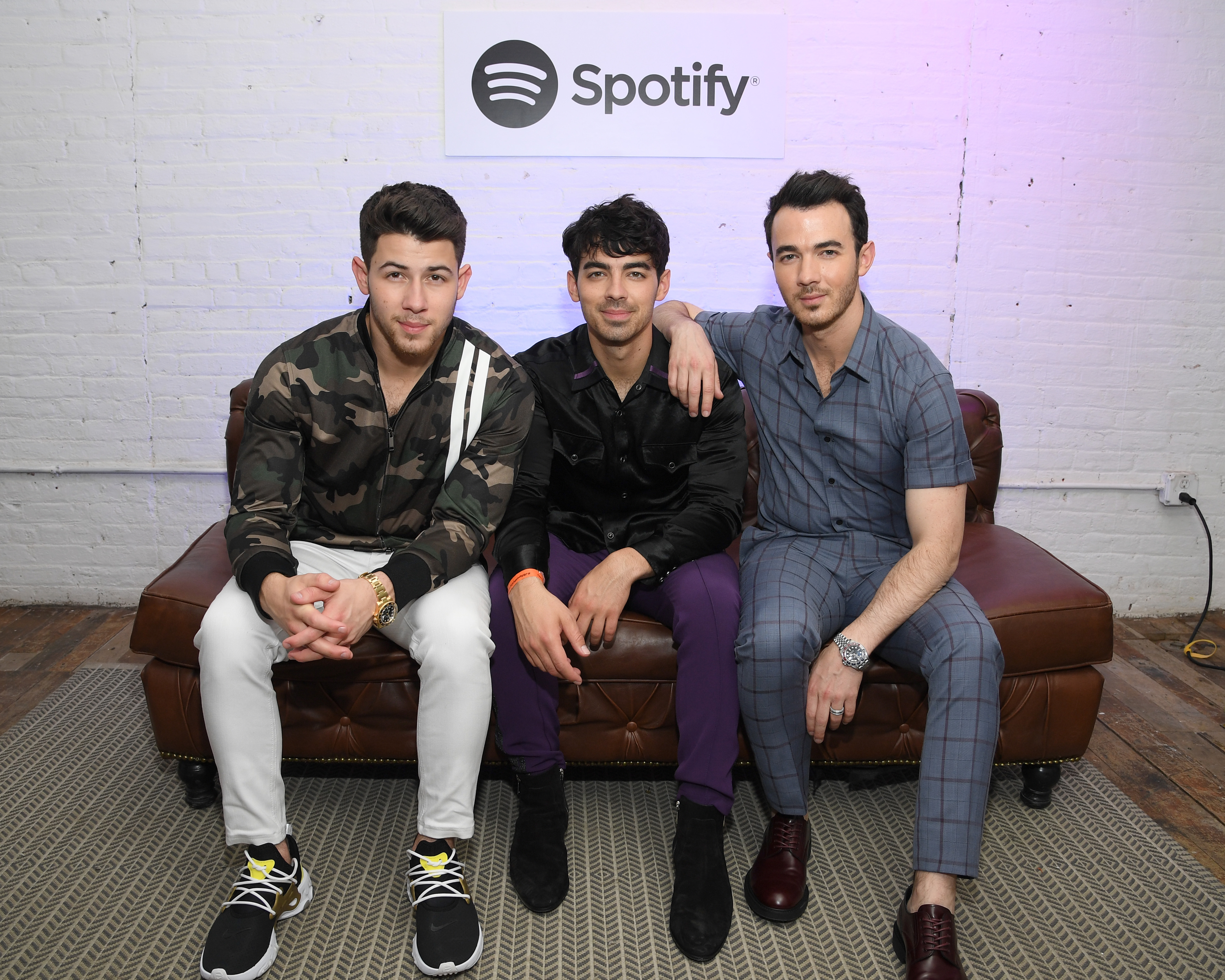 Join the Jonas Brothers on the road with Waze