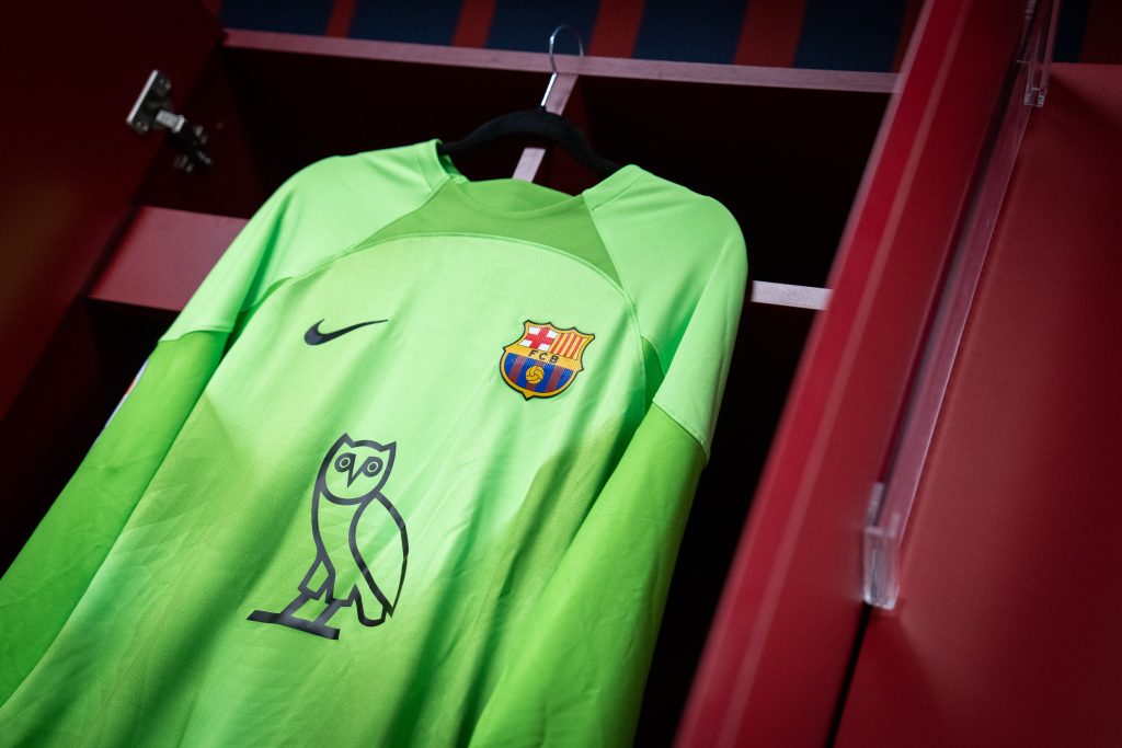 Spotify puts Drake OVO Sound logo on FC Barcelona's next match kit - Music  Ally