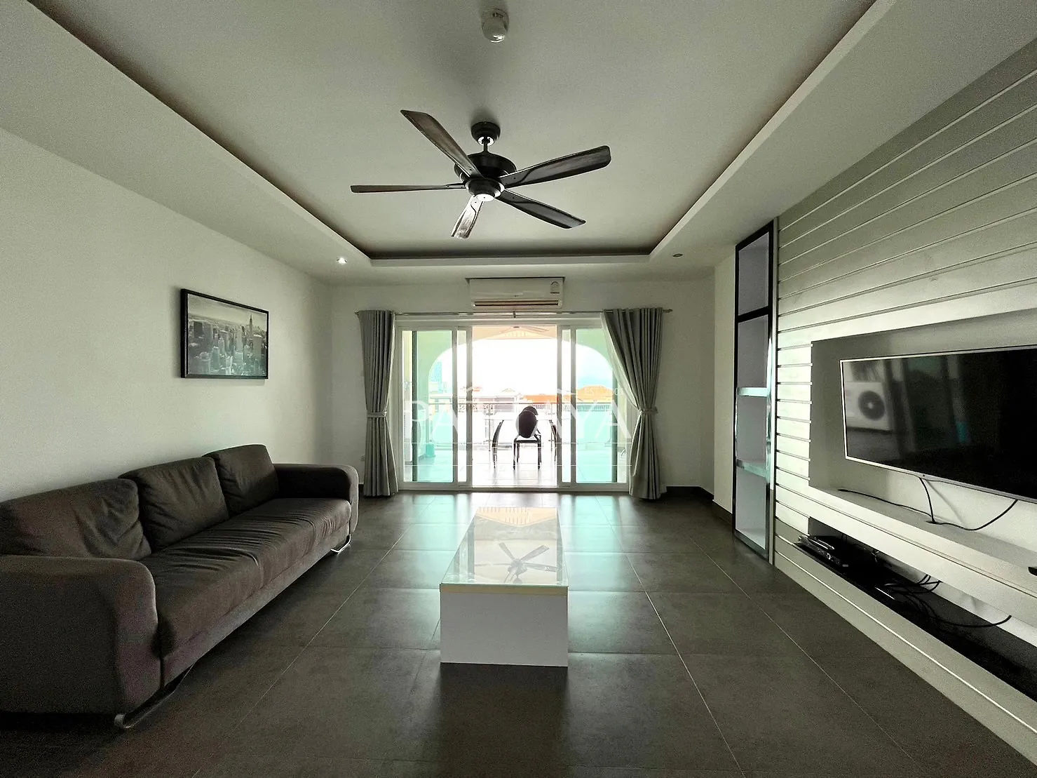 One Bedroom Condo Apartment For Sale in Pratumnak — photo 3