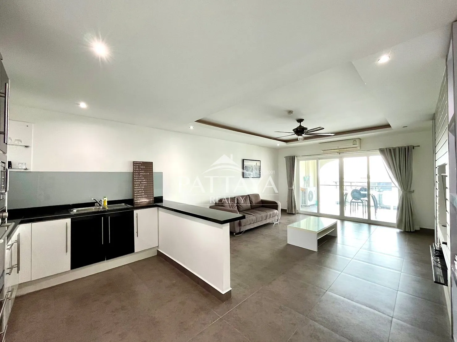 One Bedroom Condo Apartment For Sale in Pratumnak — photo 7
