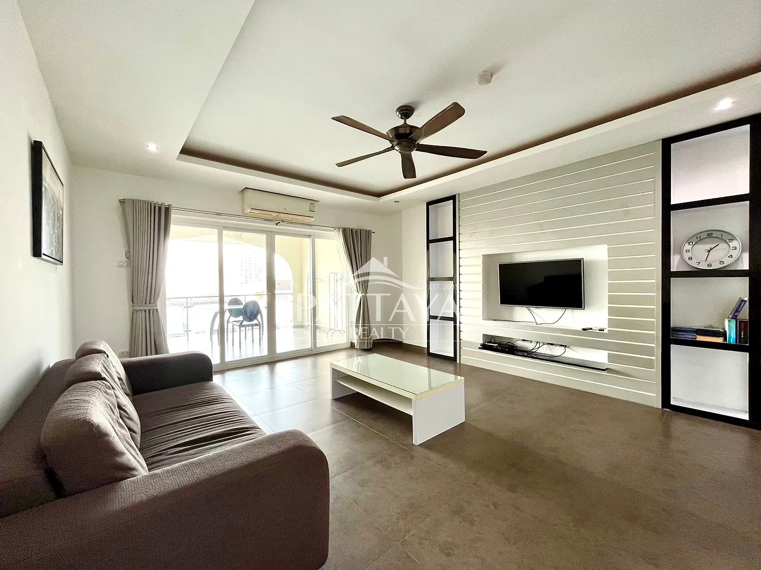 One Bedroom Condo Apartment For Sale in Pratumnak — photo 4