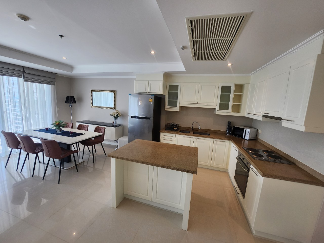 Two Bedroom Penthouse Apartment For Sale and Rent in Na Jomtien — photo 3