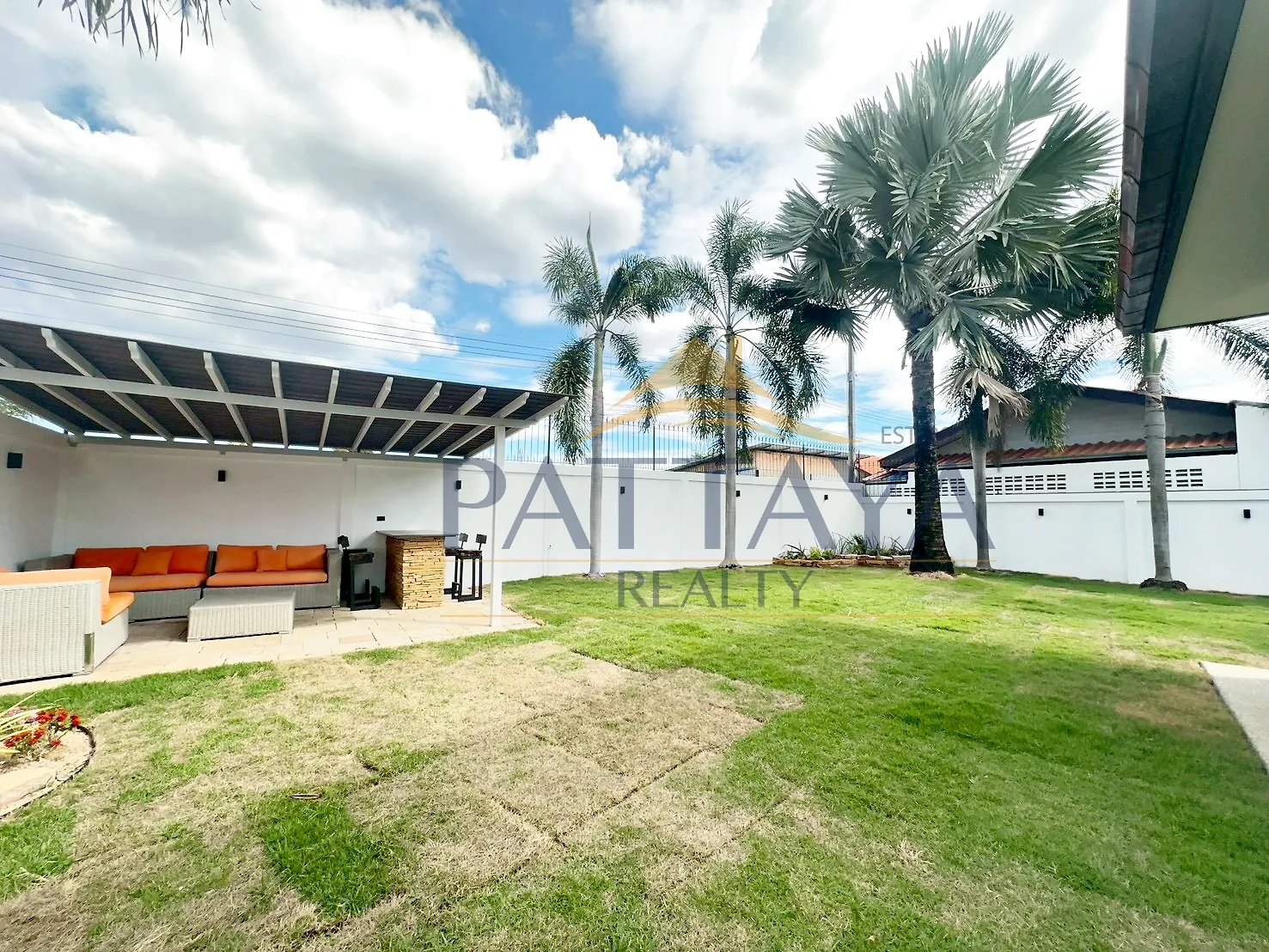 Four Bedroom House For Sale and Rent in East Jomtien - Huay Yai — photo 6
