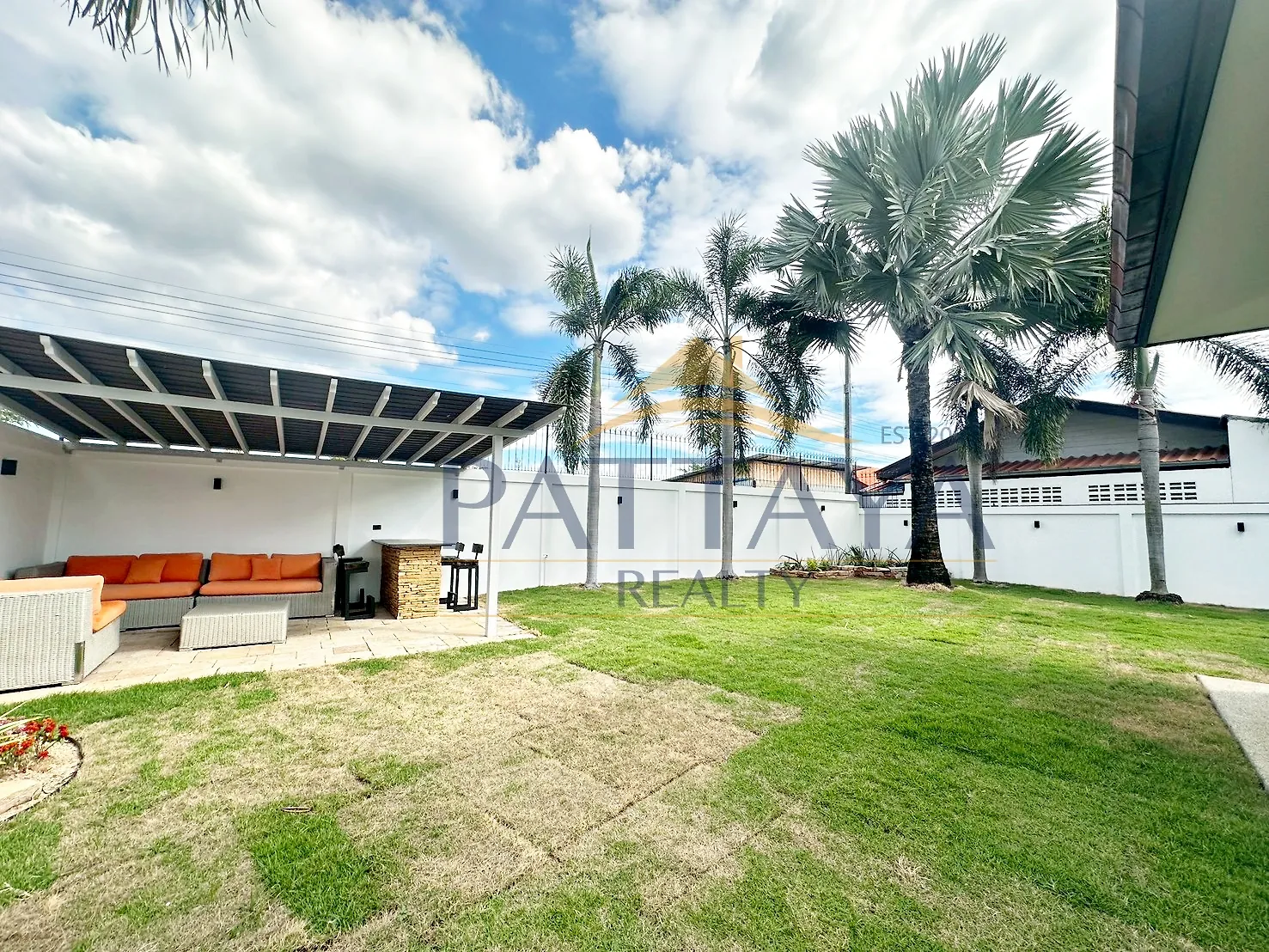 Four Bedroom House For Sale and Rent in East Jomtien - Huay Yai — photo 5