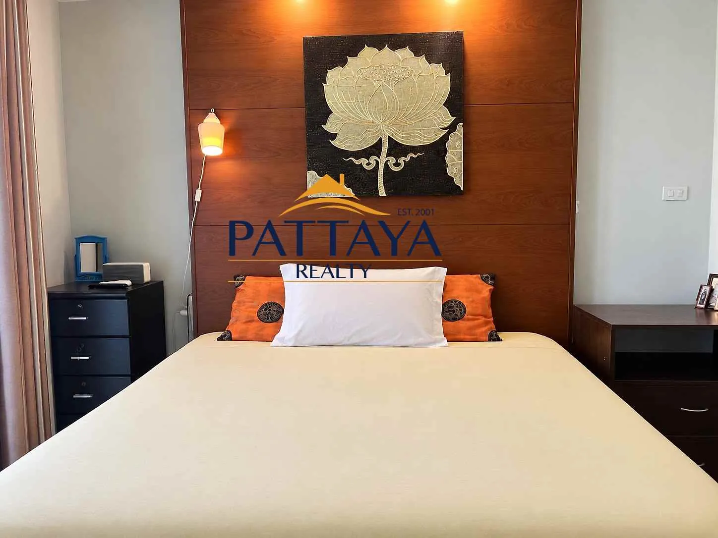 Jomtien Beach Penthouses Condominium