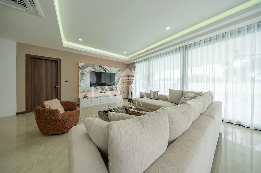 Five Bedroom House For Sale in East Jomtien - Huay Yai — photo 3