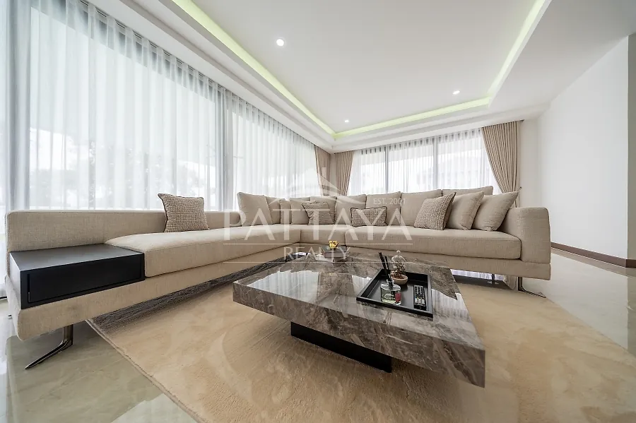 Five Bedroom House For Sale in East Jomtien - Huay Yai — photo 4