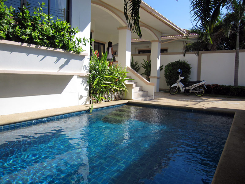 Three bedroom  house for Rent in Jomtien