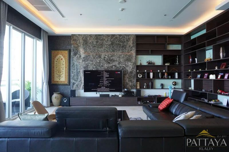 Three bedroom Luxury Penthouse  condo for Sale in Wong Amat