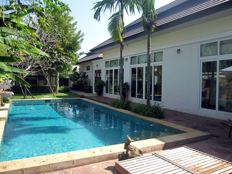 Three bedroom  house for Rent in East Pattaya