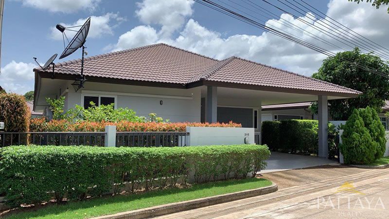 Дом  с тремя спальнями для продажи (East Jomtien - Huay Yai)