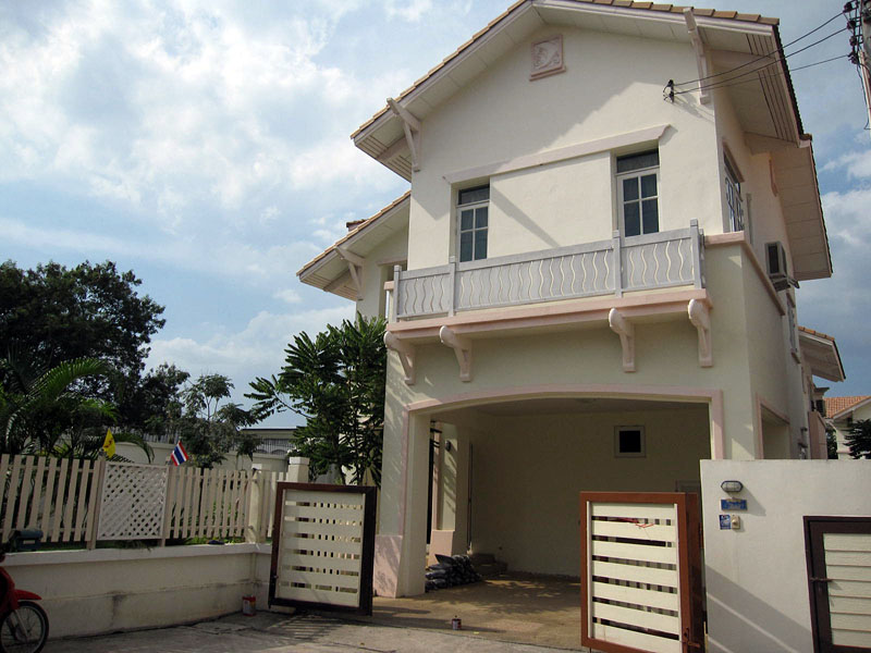 Three bedroom  house for Rent in Jomtien