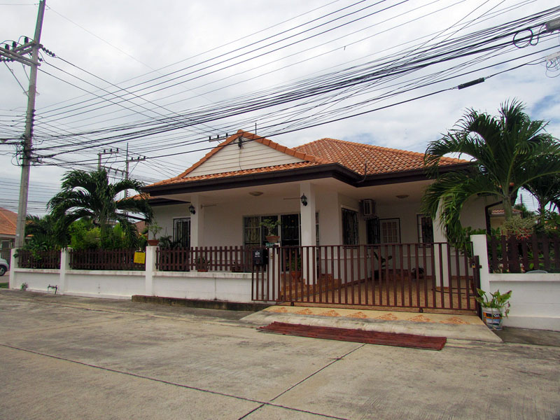 Three bedroom  house for Rent in East Pattaya