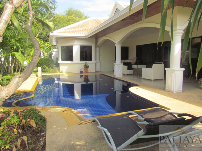 Three bedroom  house for Rent in Jomtien