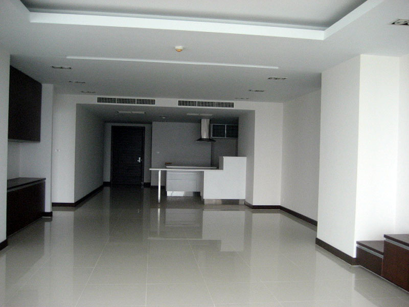 Three bedroom  condo for Sale in Na Jomtien