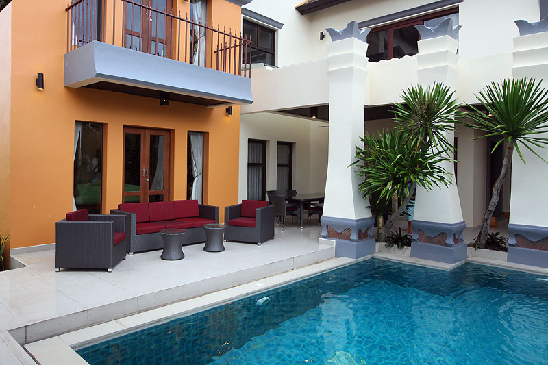 Five bedroom  house for Rent in East Pattaya