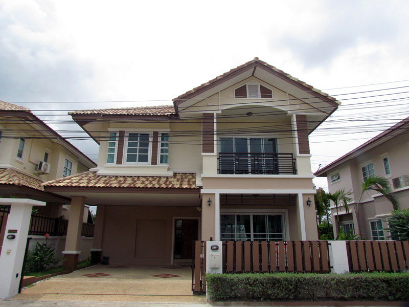 Three bedroom  house for Sale in East Pattaya