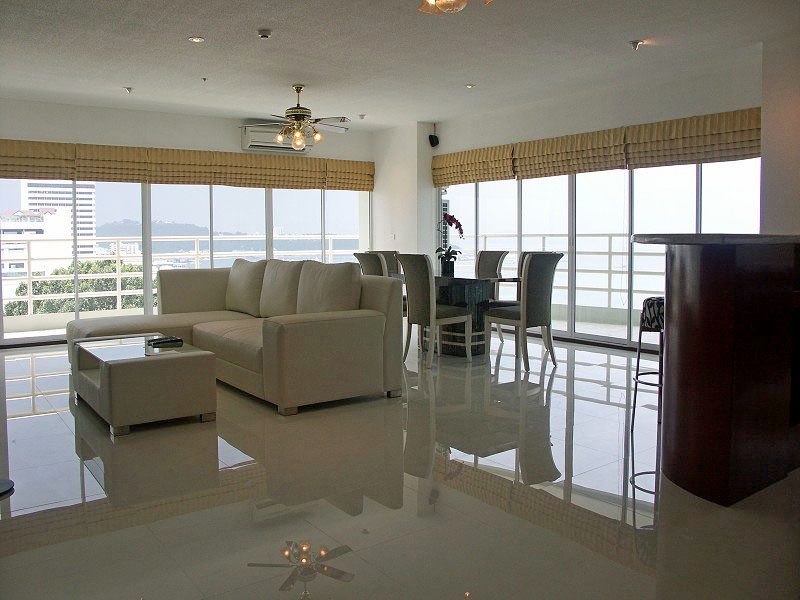 Two bedroom  condo for Rent in Central Pattaya