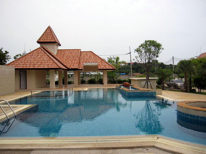 Three bedroom  house for Rent in Jomtien