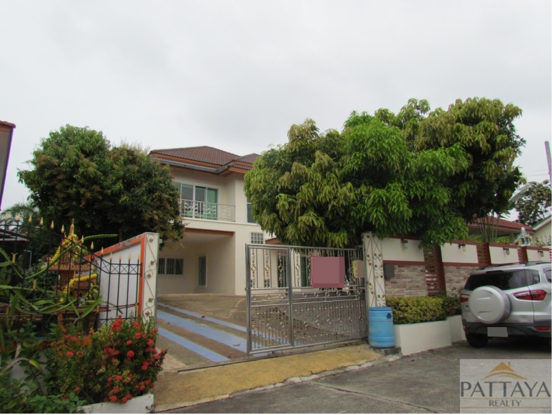 Four bedroom  house for Sale in East Pattaya