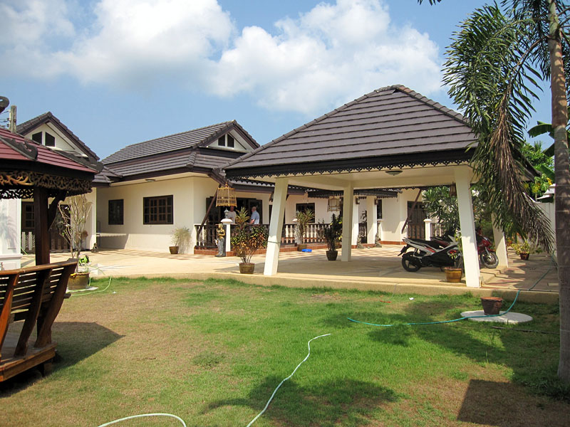 Two bedroom  house for Sale in Bang Saray