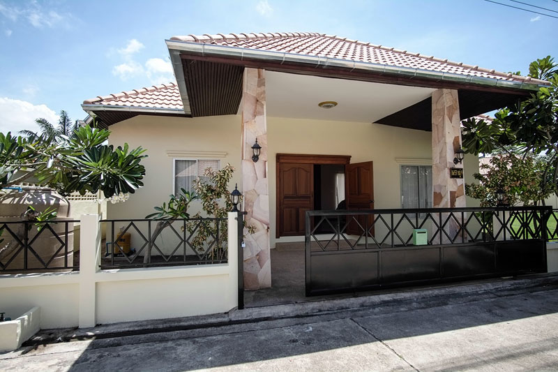 Three bedroom  house for Sale in East Pattaya