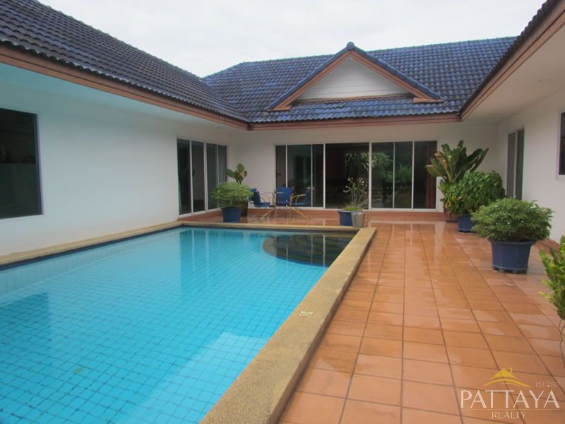 Four bedroom  house for Sale in East Jomtien - Huay Yai