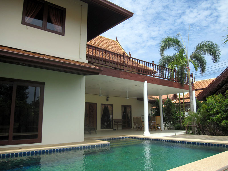 Three bedroom  house for Rent in Jomtien