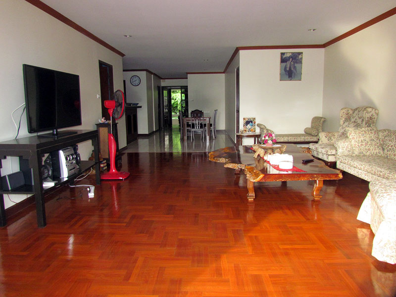 Three bedroom  condo for Rent in Jomtien