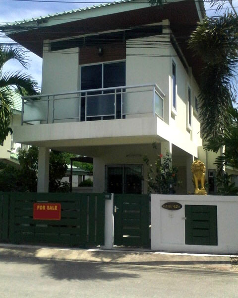 Three bedroom  house for Sale in East Pattaya