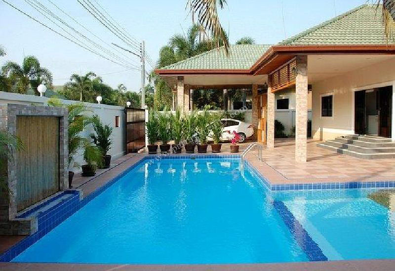 Four bedroom  house for Sale in East Pattaya