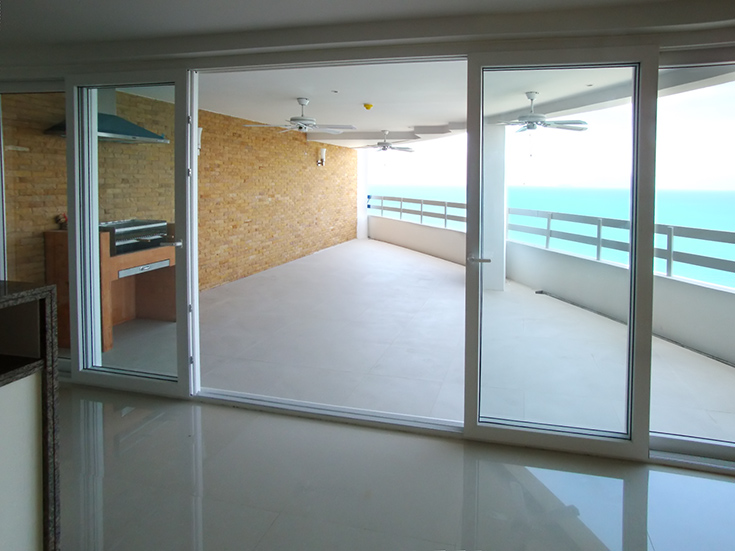 Three bedroom Luxury Penthouse  condo for Sale and Rent in Jomtien