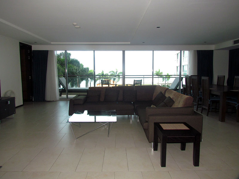 Three bedroom  condo for Rent in North Pattaya