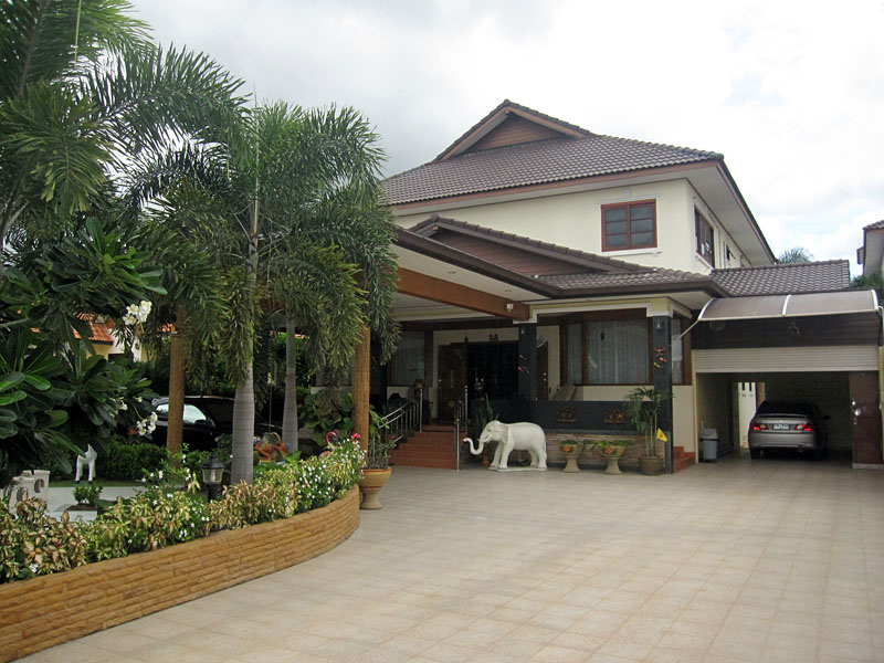 Five bedroom  house for Sale in East Naklua