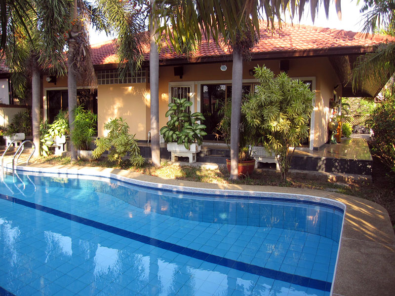 Three bedroom  house for Rent in East Pattaya