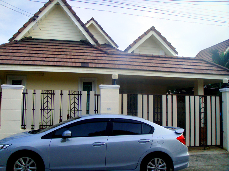 Three bedroom  house for Rent in East Pattaya