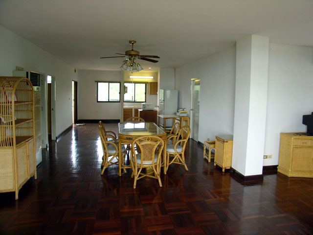 Three bedroom  condo for Sale in Banglamung