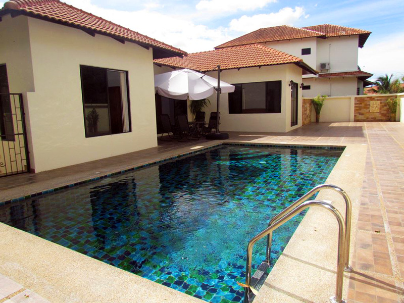 Three bedroom  house for Rent in East Jomtien - Huay Yai