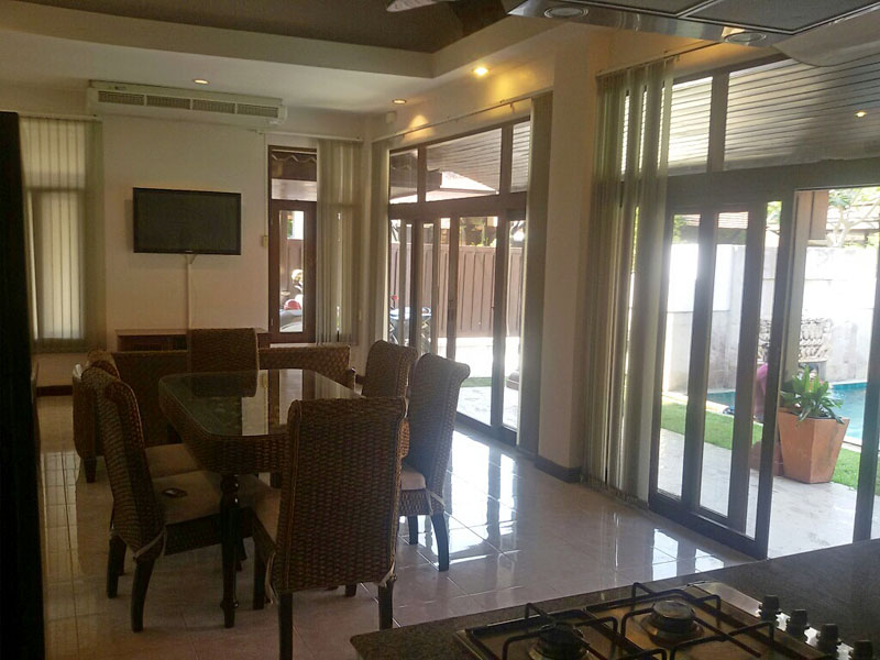 Four bedroom  house for Rent in Mabprachan - Pong
